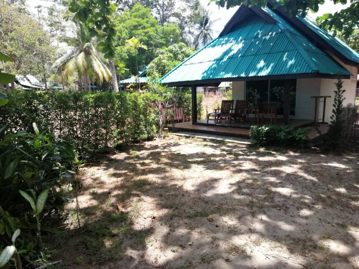 Koh Jum Delight Beach Exterior photo
