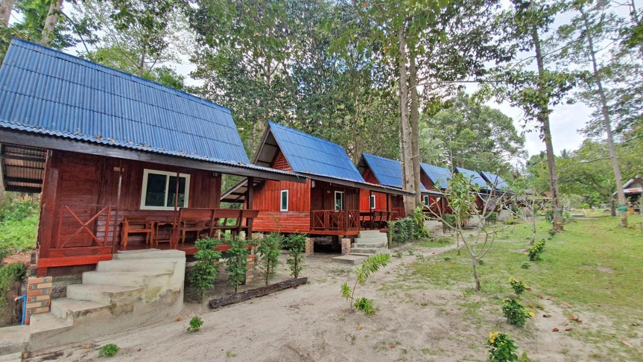 Koh Jum Delight Beach Exterior photo