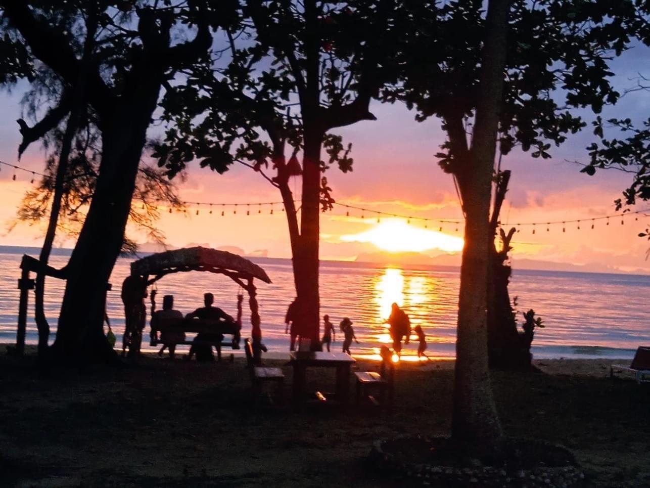 Koh Jum Delight Beach Exterior photo
