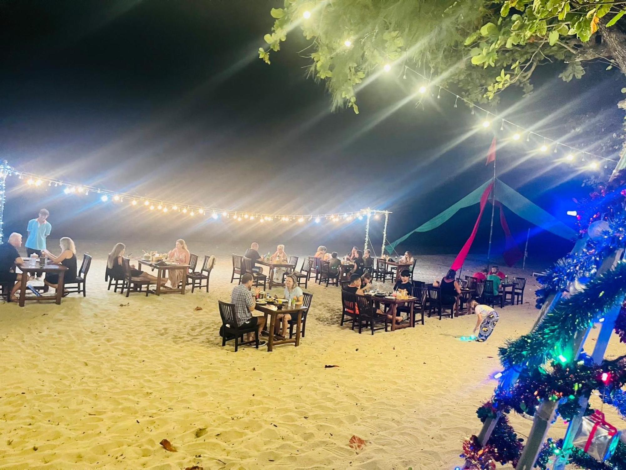 Koh Jum Delight Beach Exterior photo
